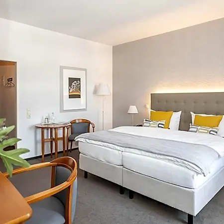 Moritz An Der Elbe Hotell 3*