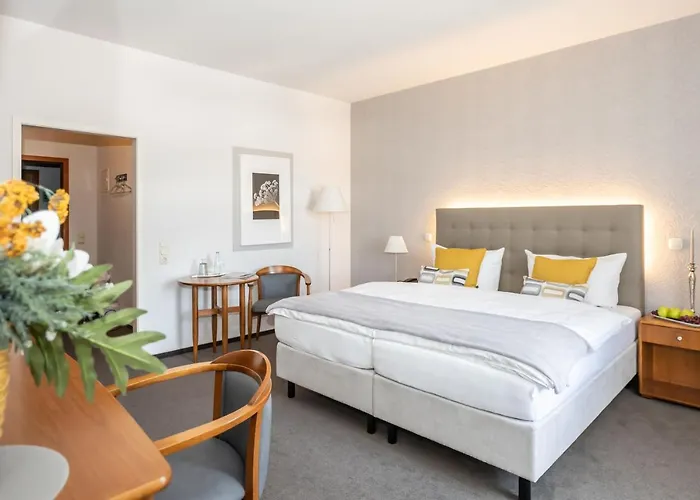 Moritz An Der Elbe 3*